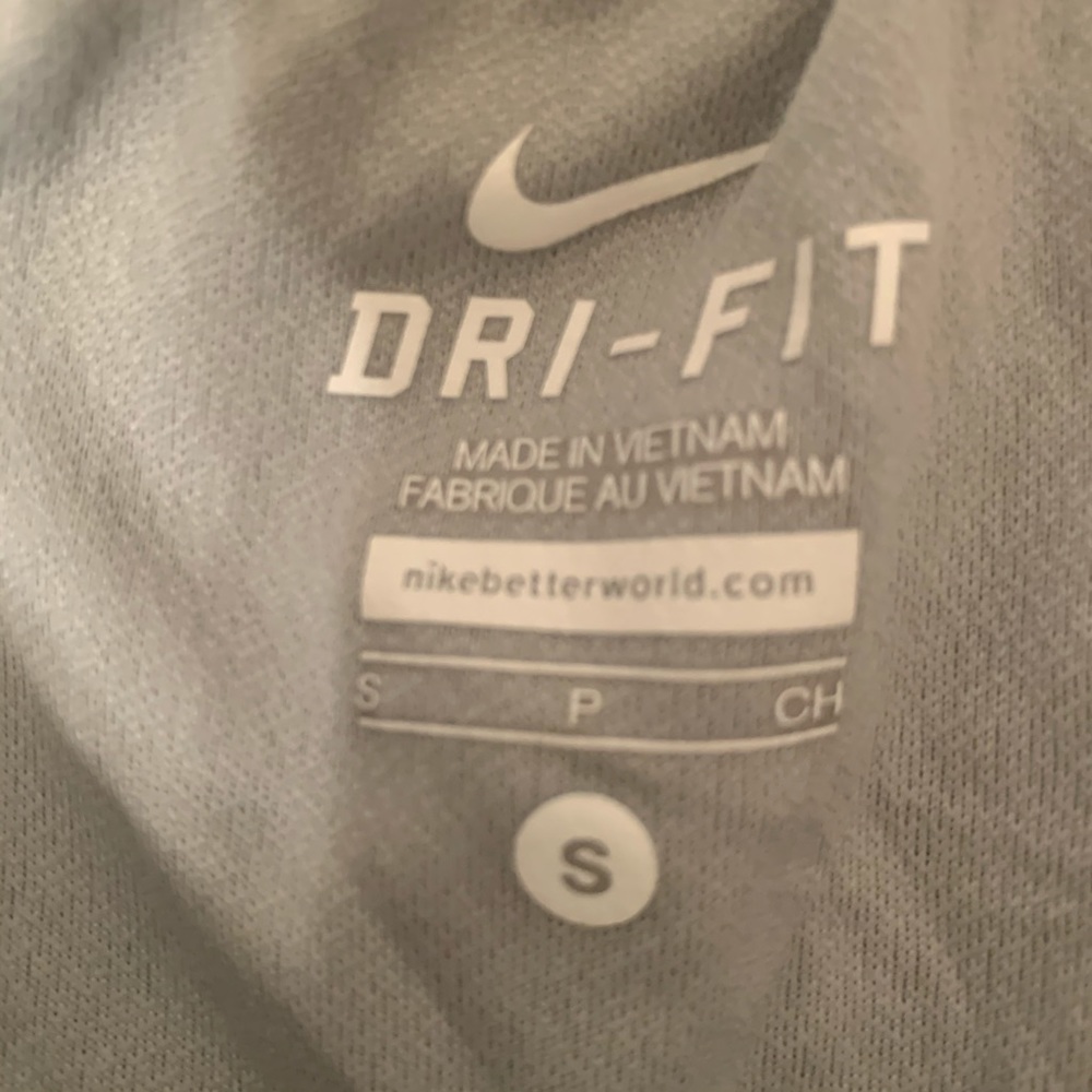 Nike Dri- fit women’s sports shorts size S - Picture 5 of 6